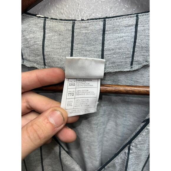 Vintage Disney Mickey Mouse Jersey Baseball Style Pinstripe Cartoon Worn 90s 2XL - Picture 8 of 11